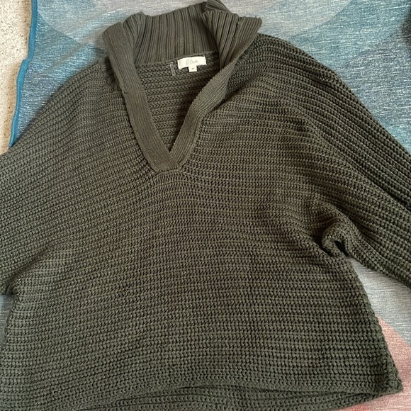 Elan Slouchy Knit Green Sweater - Picture 11 of 15